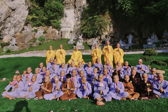 Temporary Ordination Retreat for Children in 2022 at Co Am pagoda