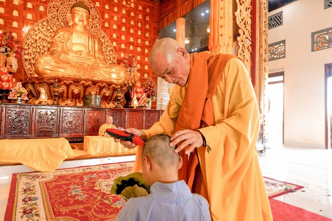 Temporary Ordination Retreat for Children in 2022 at Co Am pagoda