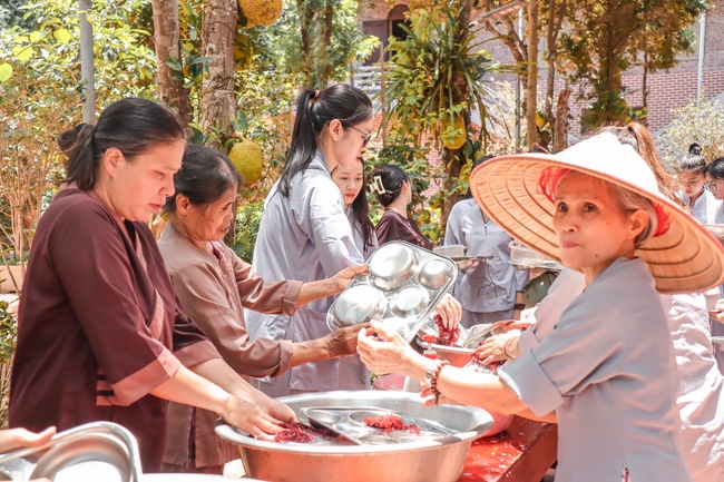 Thiền trà tháng 5 - Về Để Lắng Nghe, Chữa Lành Và Chuyển Hóa