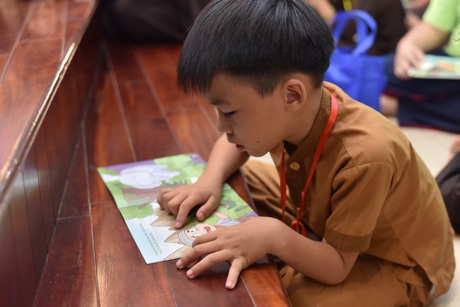 The third day of Temporary ordination retreat for Children in Summer