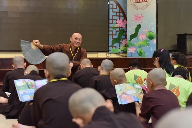 The third day of Temporary ordination retreat for Children in Summer