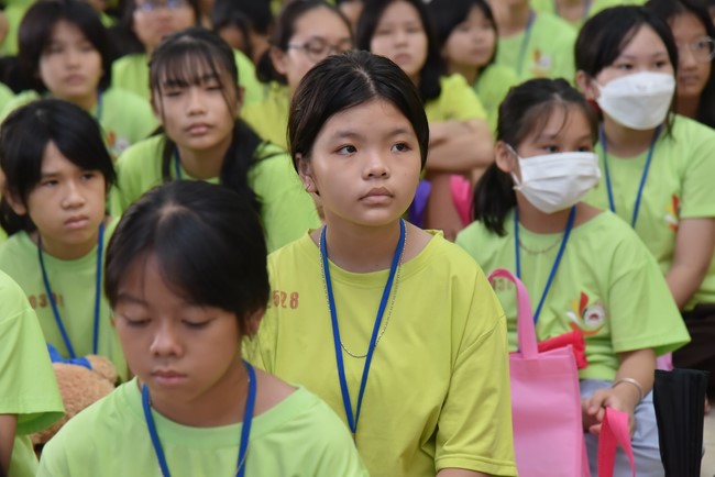 The third day of Temporary ordination retreat for Children in Summer