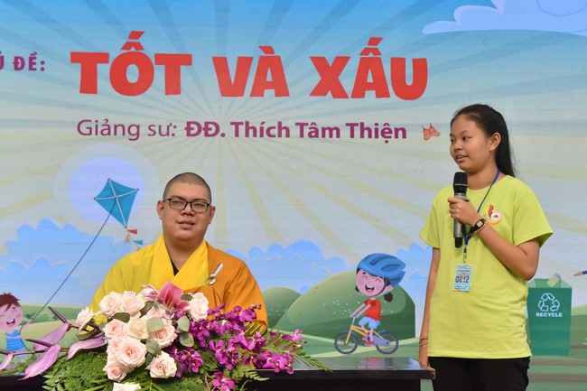 The third day of Temporary ordination retreat for Children in Summer