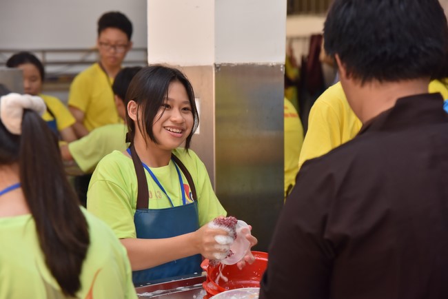 The third day of Temporary ordination retreat for Children in Summer