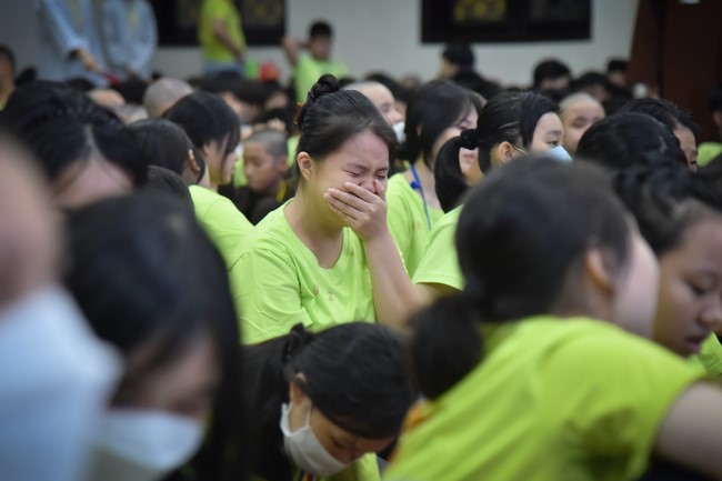 The fourth day of Temporary ordination retreat for Children in Summer