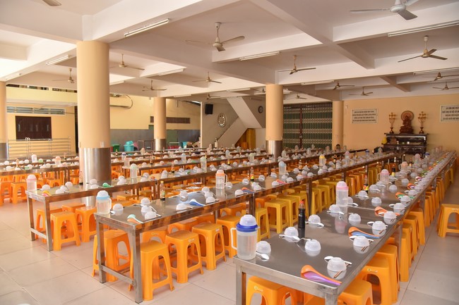 The fourth day of Temporary ordination retreat for Children in Summer