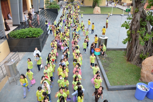 The fourth day of Temporary ordination retreat for Children in Summer