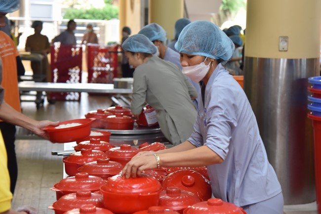 The fourth day of Temporary ordination retreat for Children in Summer