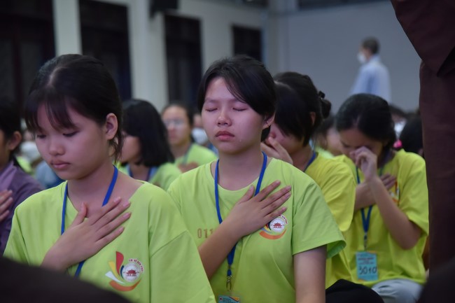 The fourth day of Temporary ordination retreat for Children in Summer
