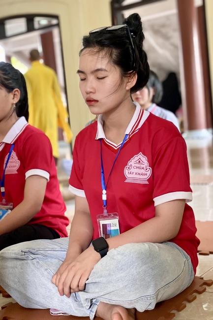 Opening the Summer Retreat at Tay Khanh Pagoda