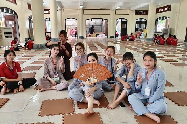 Opening the Summer Retreat at Tay Khanh Pagoda