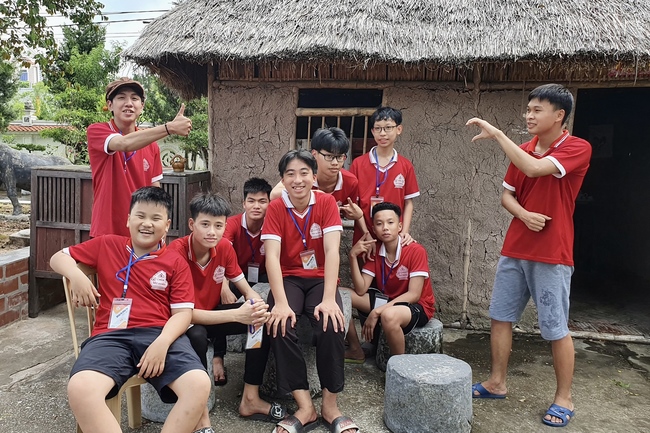 Opening the Summer Retreat at Tay Khanh Pagoda