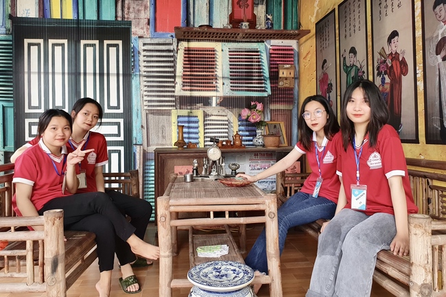 Opening the Summer Retreat at Tay Khanh Pagoda