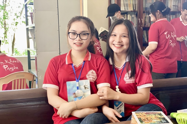 Opening the Summer Retreat at Tay Khanh Pagoda