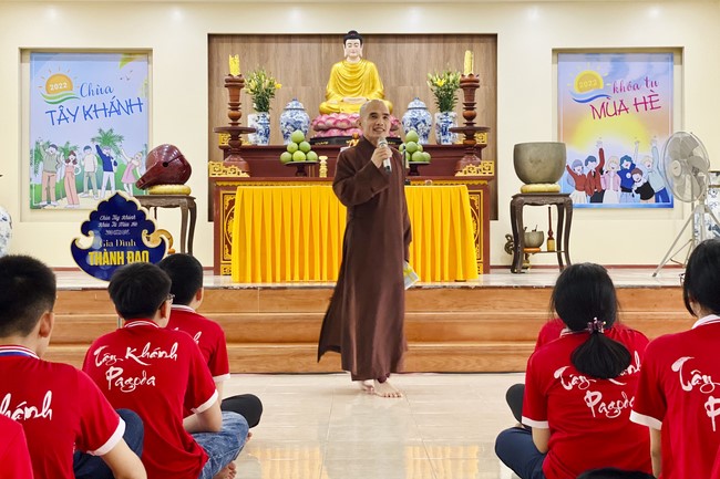 The 2nd day of Summer Retreat at Tay Khanh Pagoda
