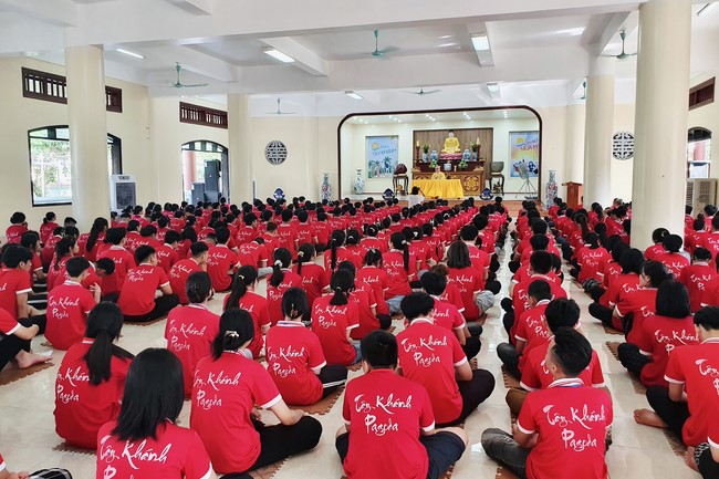 The 2nd day of Summer Retreat at Tay Khanh Pagoda
