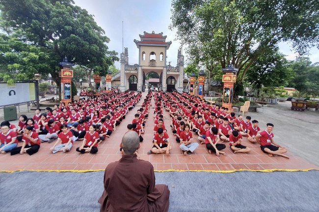 The 2nd day of Summer Retreat at Tay Khanh Pagoda