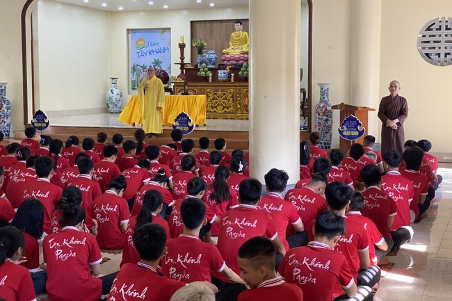 The 2nd day of Summer Retreat at Tay Khanh Pagoda