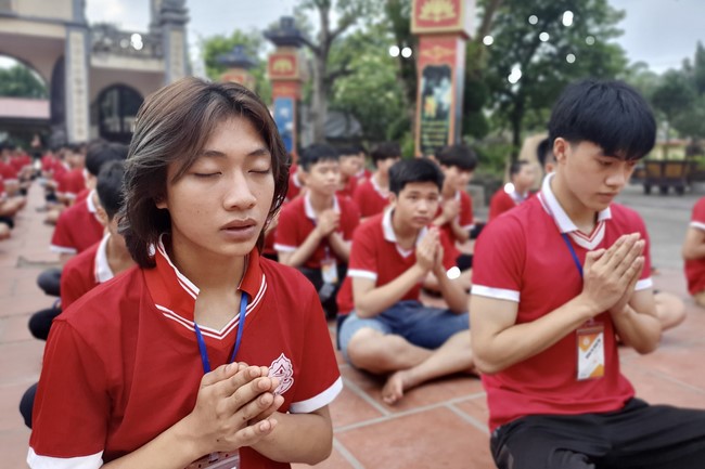 The 2nd day of Summer Retreat at Tay Khanh Pagoda