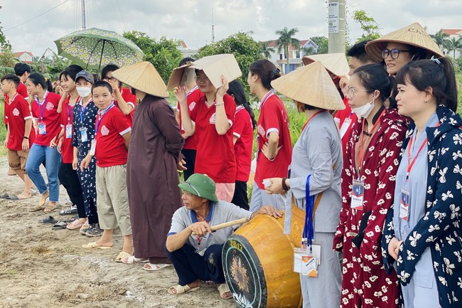 The 2nd day of Summer Retreat at Tay Khanh Pagoda