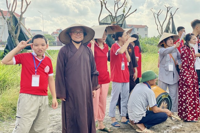 The 2nd day of Summer Retreat at Tay Khanh Pagoda