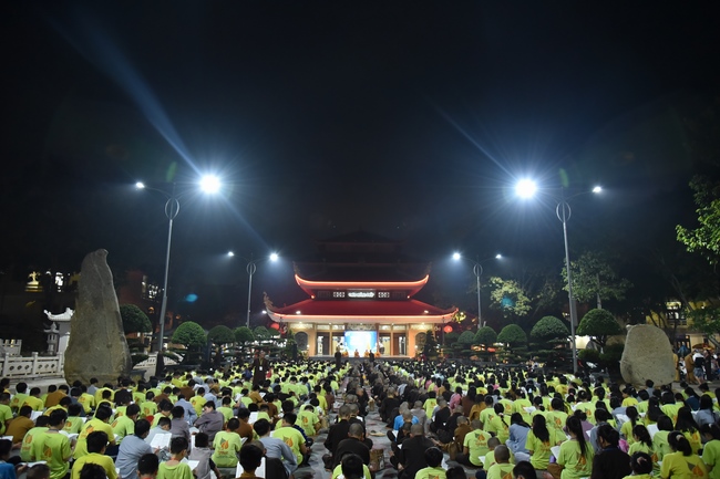 The fifth day of Temporary Ordination Retreat for Children in Summer