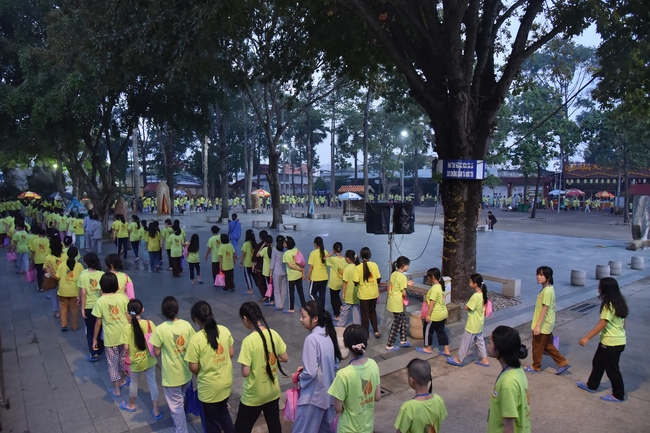 The fifth day of Temporary Ordination Retreat for Children in Summer