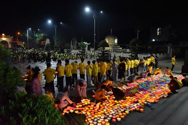 The fifth day of Temporary Ordination Retreat for Children in Summer