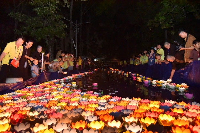 The fifth day of Temporary Ordination Retreat for Children in Summer