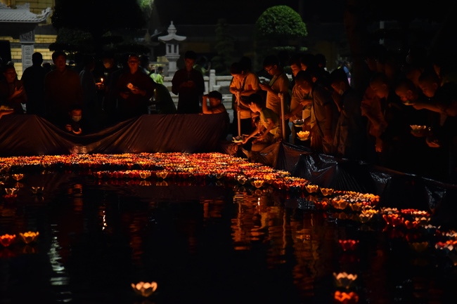 The fifth day of Temporary Ordination Retreat for Children in Summer