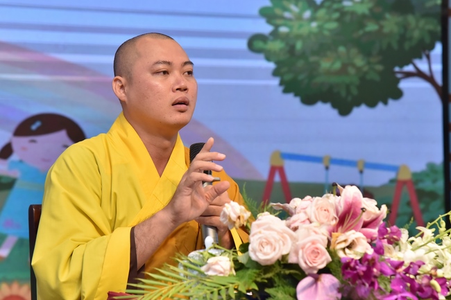 The fifth day of Temporary Ordination Retreat for Children in Summer