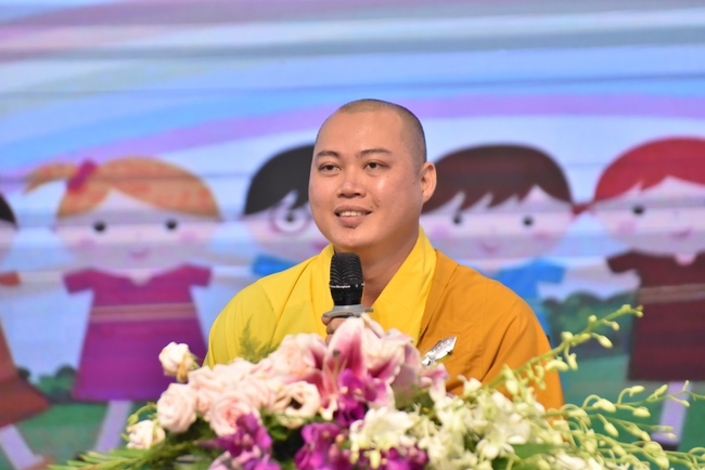 The fifth day of Temporary Ordination Retreat for Children in Summer