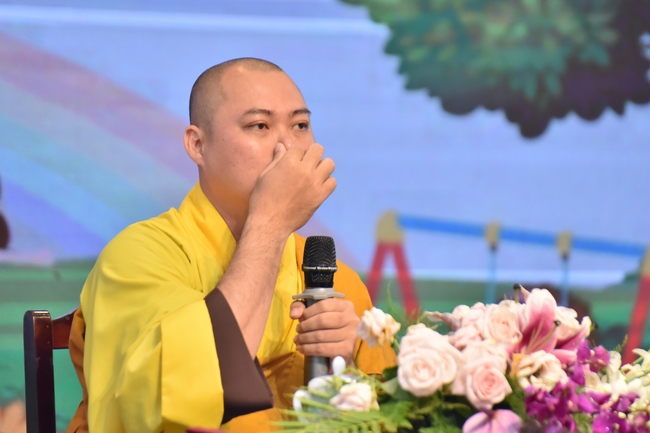 The fifth day of Temporary Ordination Retreat for Children in Summer