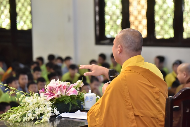 The fifth day of Temporary Ordination Retreat for Children in Summer