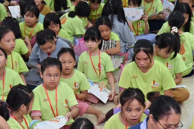 The fifth day of Temporary Ordination Retreat for Children in Summer