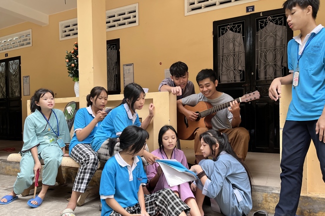 The fifth day of Temporary Ordination Retreat for Children in Summer