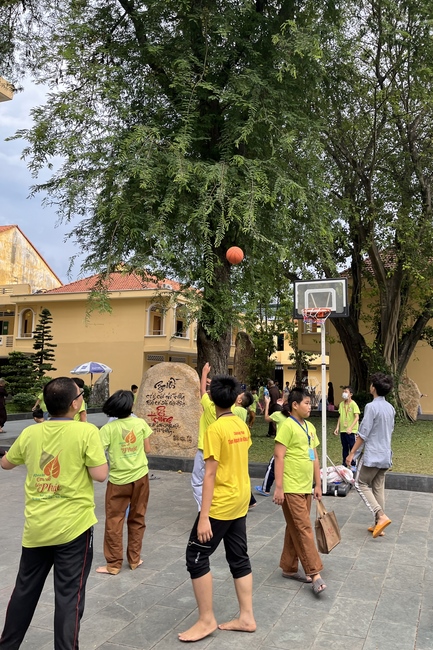 The fifth day of Temporary Ordination Retreat for Children in Summer