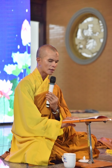 The fifth day of Temporary Ordination Retreat for Children in Summer