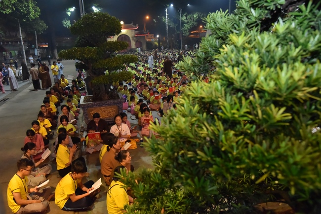 The fifth day of Temporary Ordination Retreat for Children in Summer