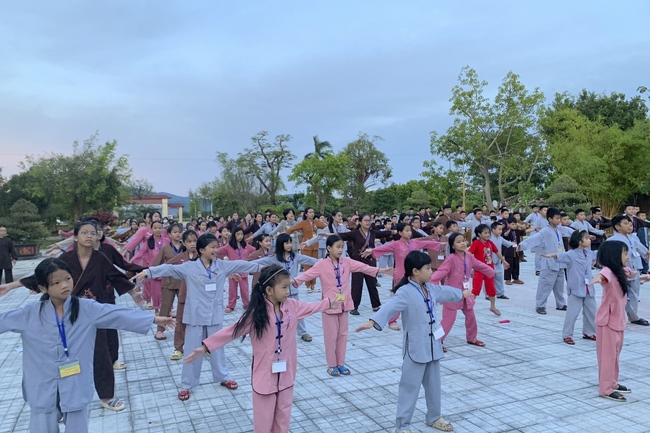 Khóa tu thiếu nhi chùa Giai Lam, Hà Tĩnh