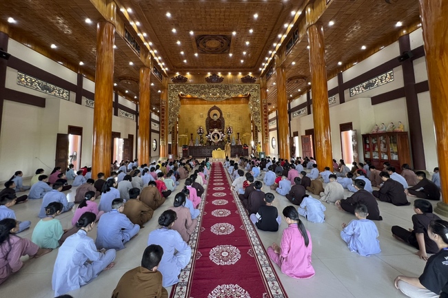 Khóa tu thiếu nhi chùa Giai Lam, Hà Tĩnh