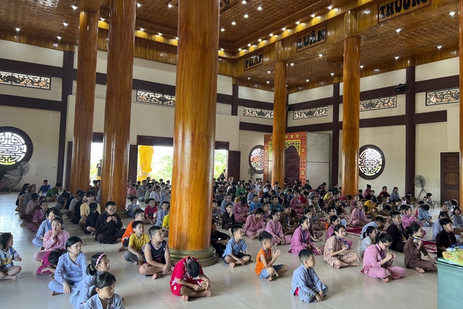 Khóa tu thiếu nhi chùa Giai Lam, Hà Tĩnh