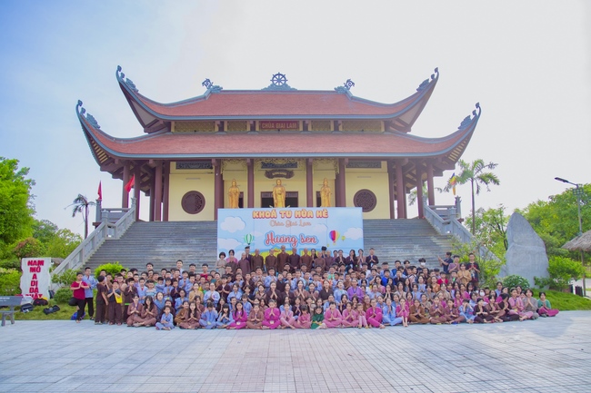 Khóa tu thiếu nhi chùa Giai Lam, Hà Tĩnh