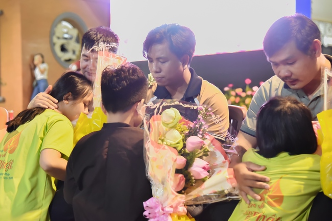 Last day of Temporary Ordination Retreat for Children in Summer