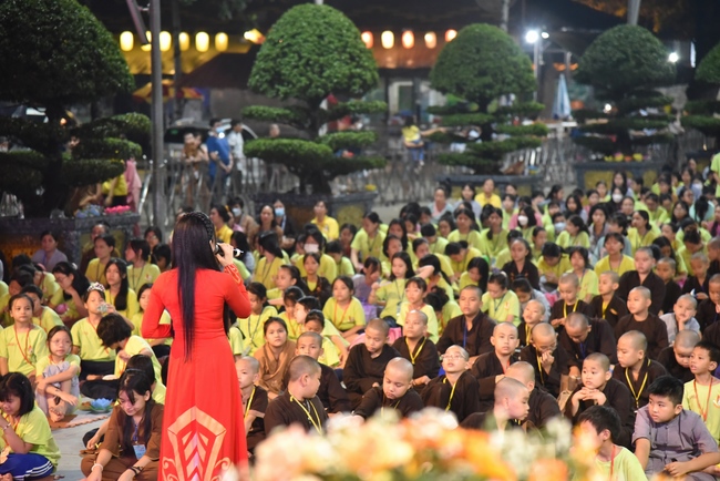 Last day of Temporary Ordination Retreat for Children in Summer