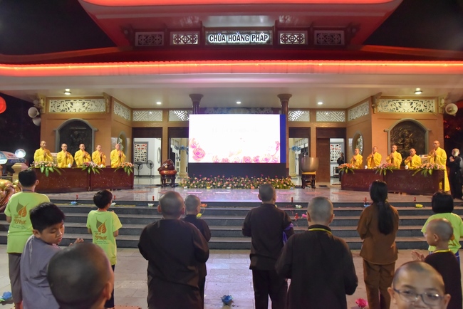 Last day of Temporary Ordination Retreat for Children in Summer