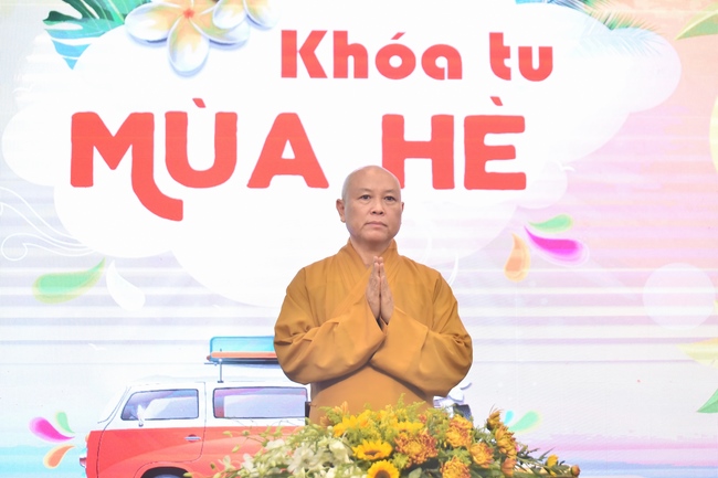 Last day of Temporary Ordination Retreat for Children in Summer