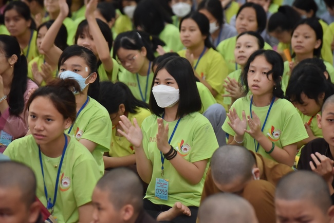 Last day of Temporary Ordination Retreat for Children in Summer