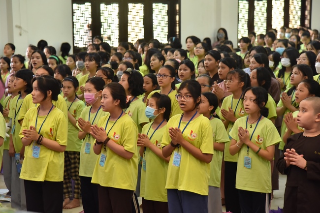 Last day of Temporary Ordination Retreat for Children in Summer