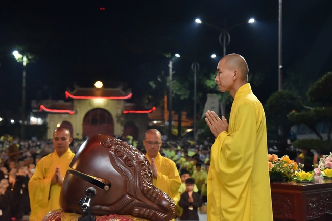 Last day of Temporary Ordination Retreat for Children in Summer